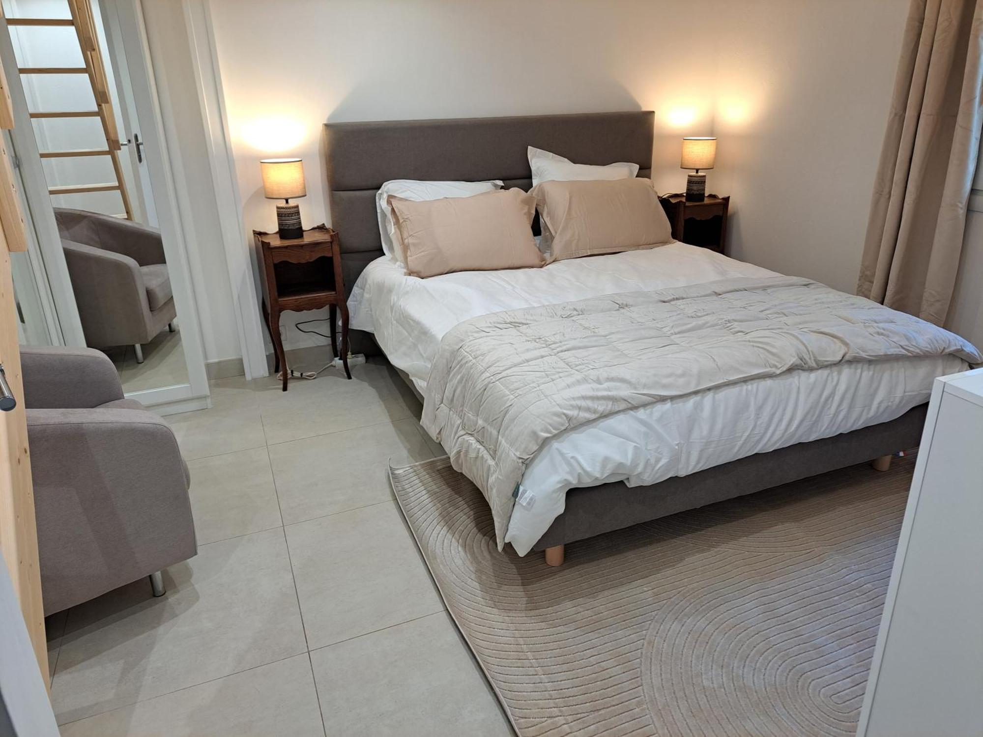 Maisonnette Au Milieu Des Pins Mougins Bagian luar foto