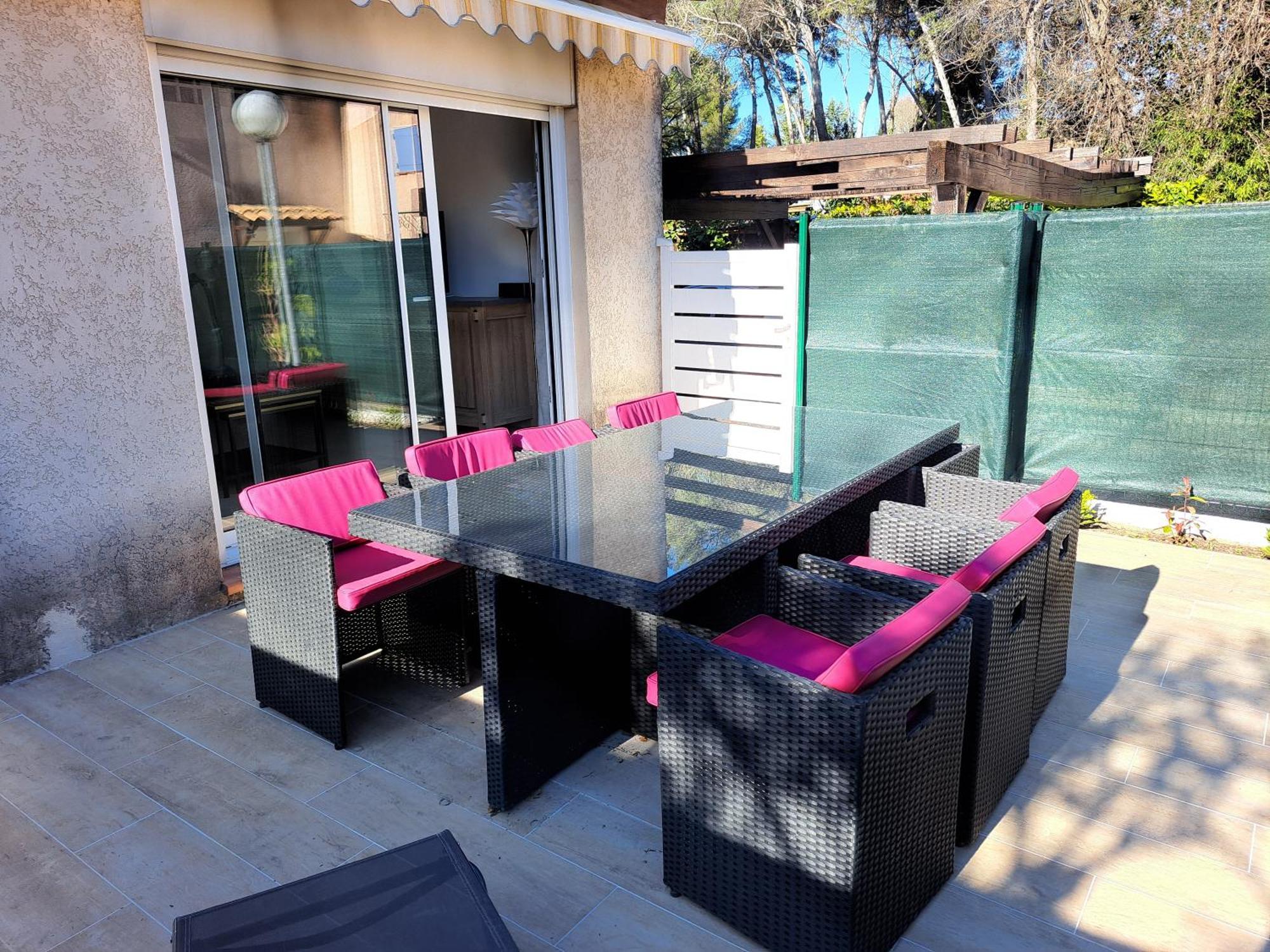 Maisonnette Au Milieu Des Pins Mougins Bagian luar foto